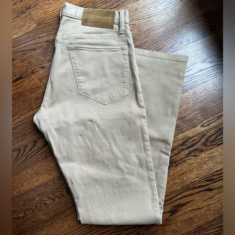 Todd Snyder Slim Men’s Jeans in Light Beige